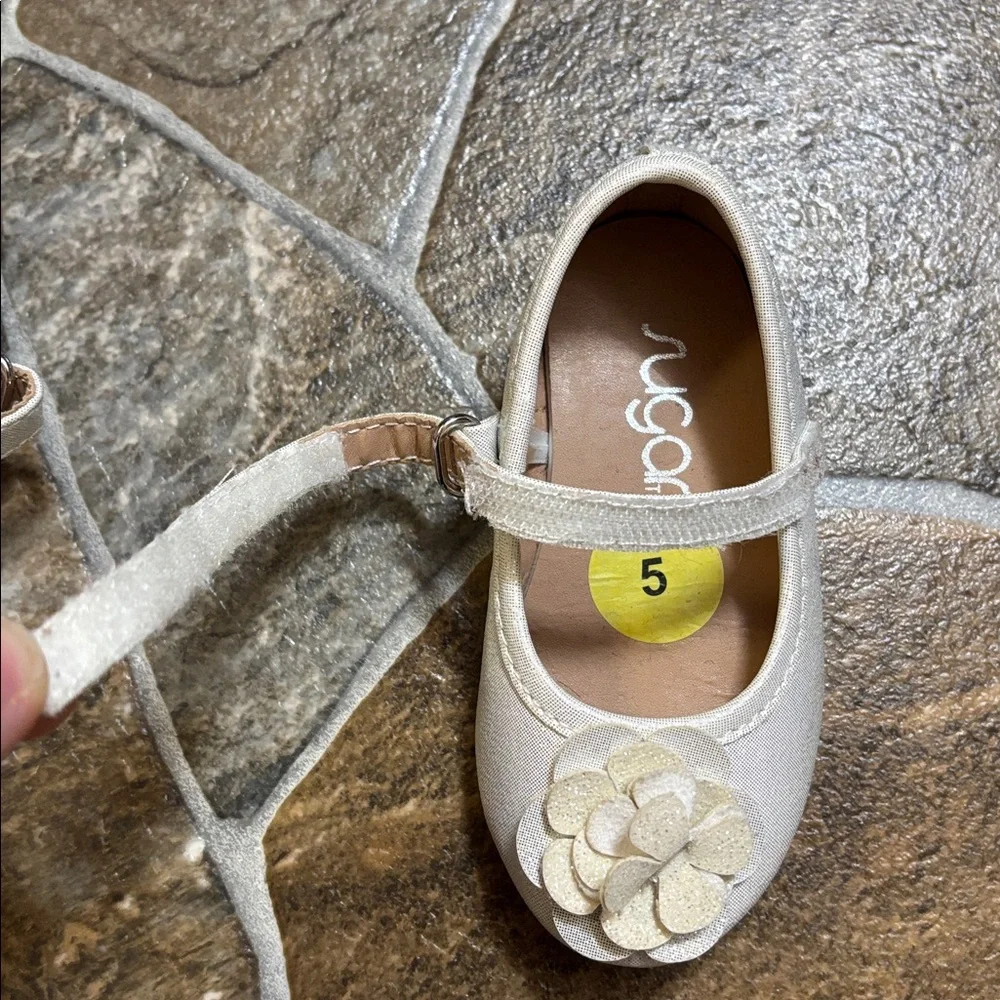 Sugar Kids Beige Floral Mary Jane Shoes